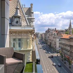 Hotel Nh Collection Center, Budapest